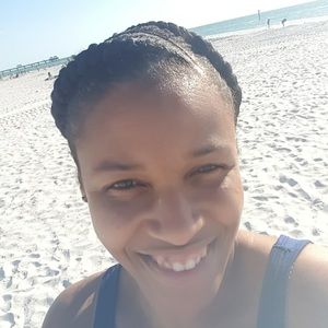 Meet your Posher, Selina